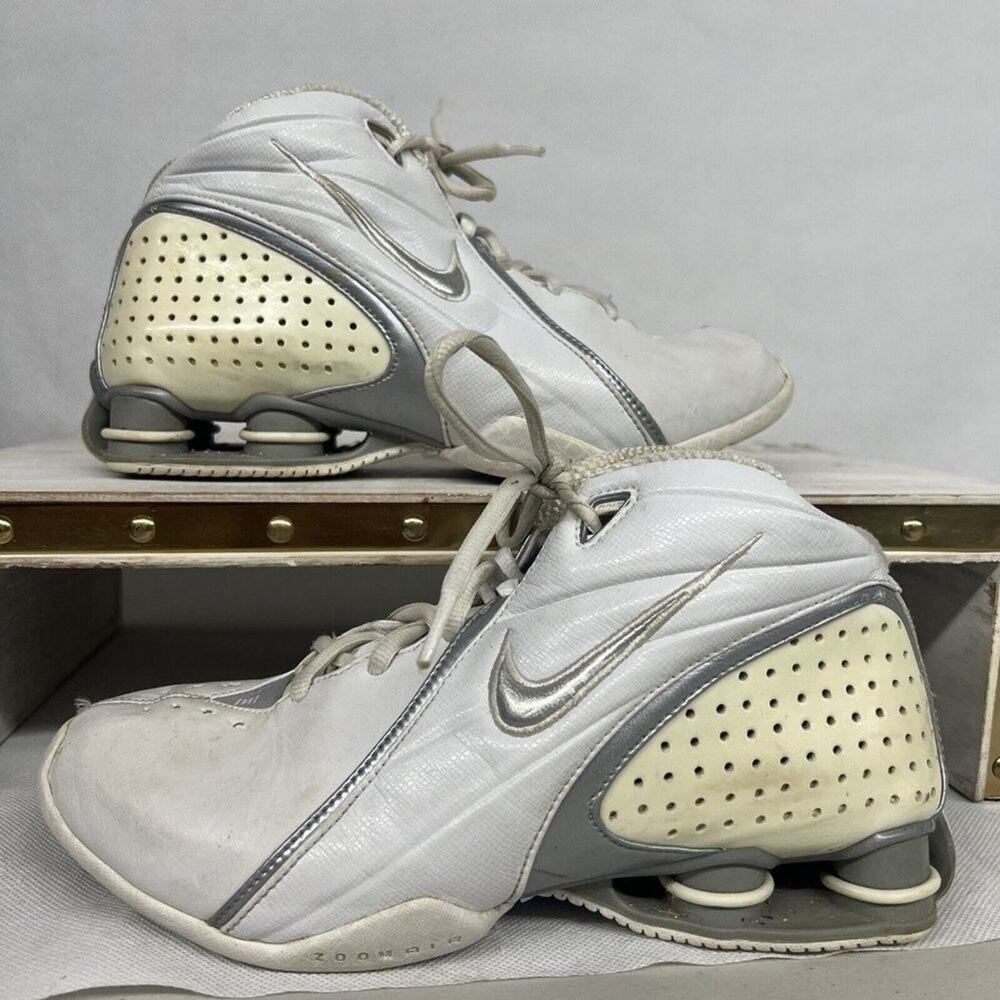 Vintage Nike Shox Revolution Womens Training Shoes Sz 9 Silver White 311233-101